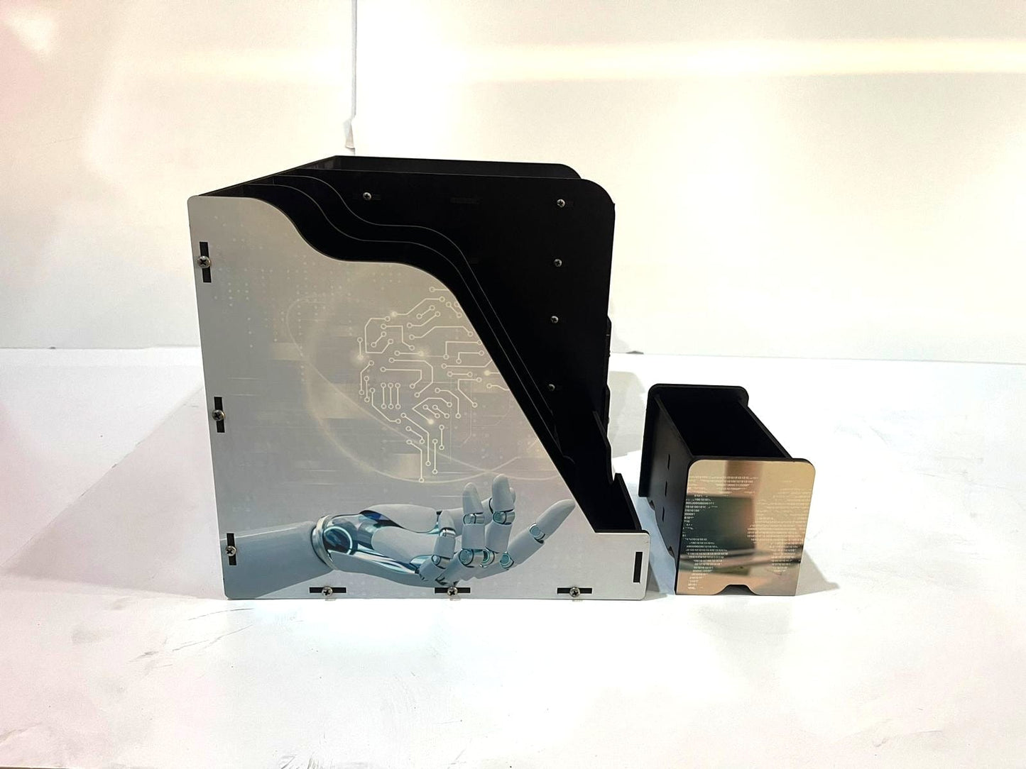 منظم كتب دراسي تكنولجي