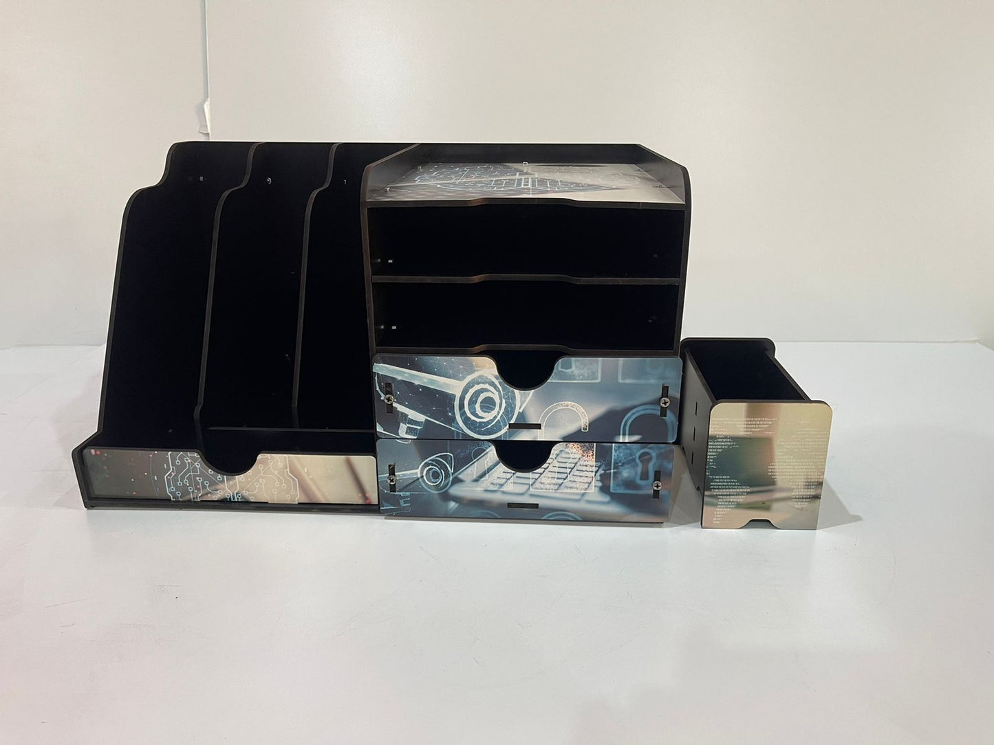 منظم كتب دراسي تكنولجي