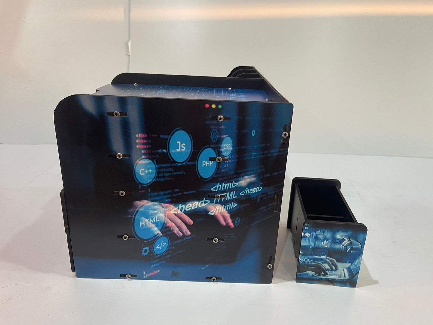 منظم كتب دراسي  روبوت