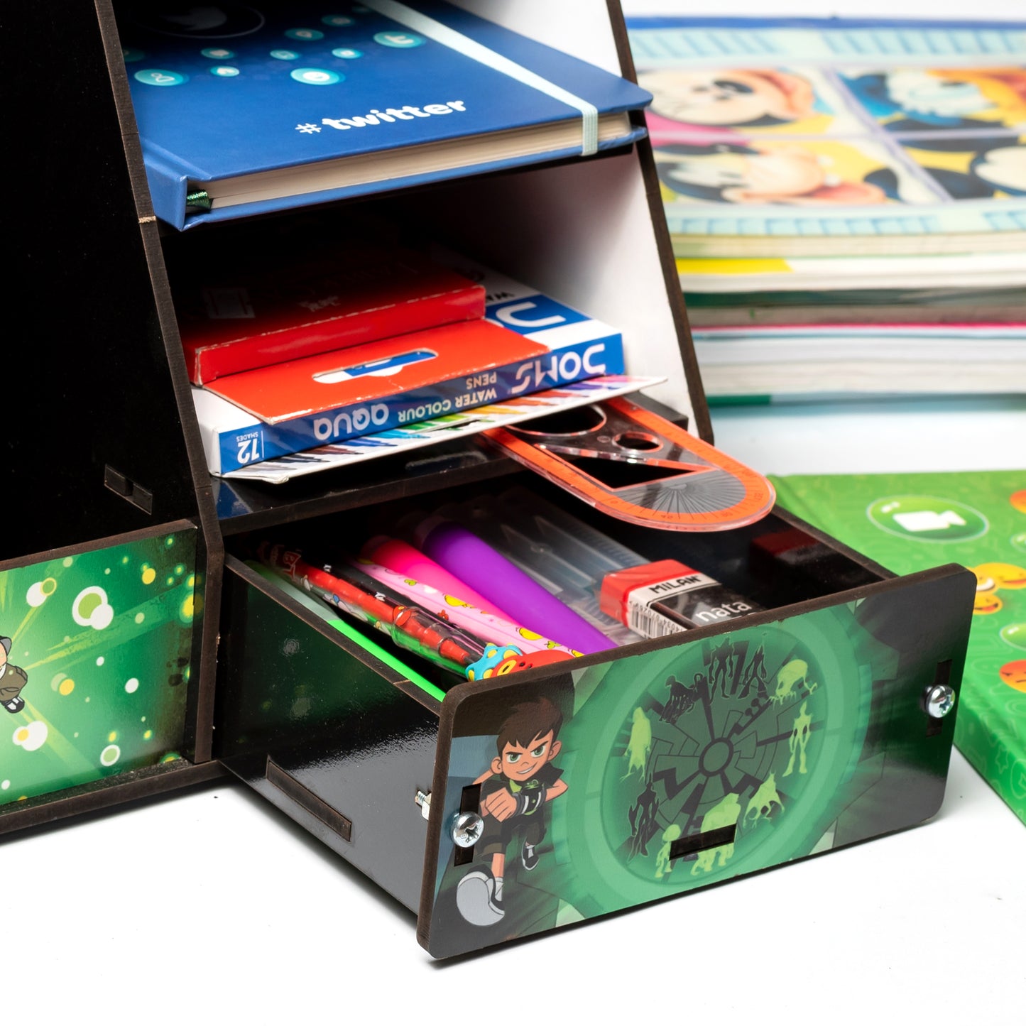 منظم كتب دراسي بن 10