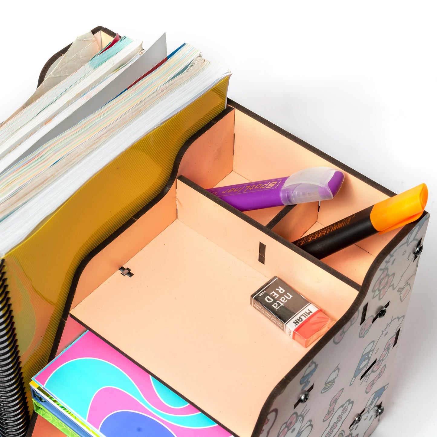 منظم كتب دراسي كيتي